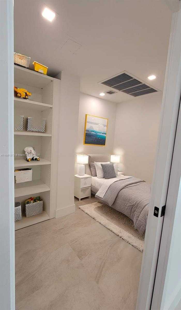 Small Image of 19390 COLLINS AVE #1025, Sunny Isles Beach Number 19