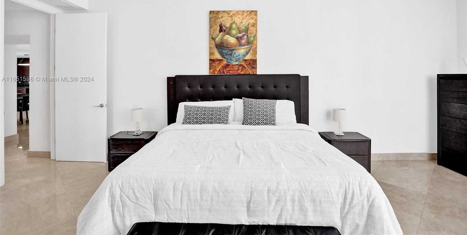 Small Image of 16001 COLLINS AVE #2806, Sunny Isles Beach Number 12
