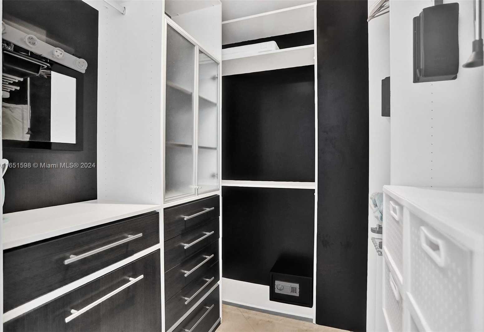 Small Image of 16001 COLLINS AVE #2806, Sunny Isles Beach Number 29