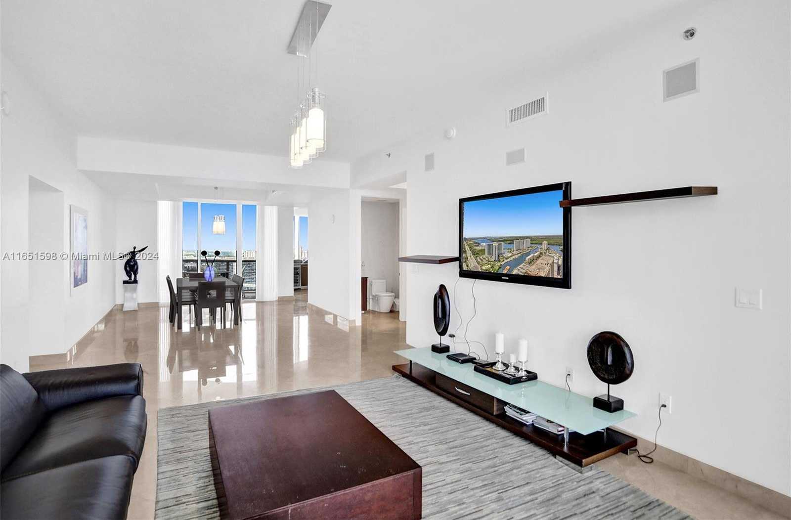 Small Image of 16001 COLLINS AVE #2806, Sunny Isles Beach Number 3