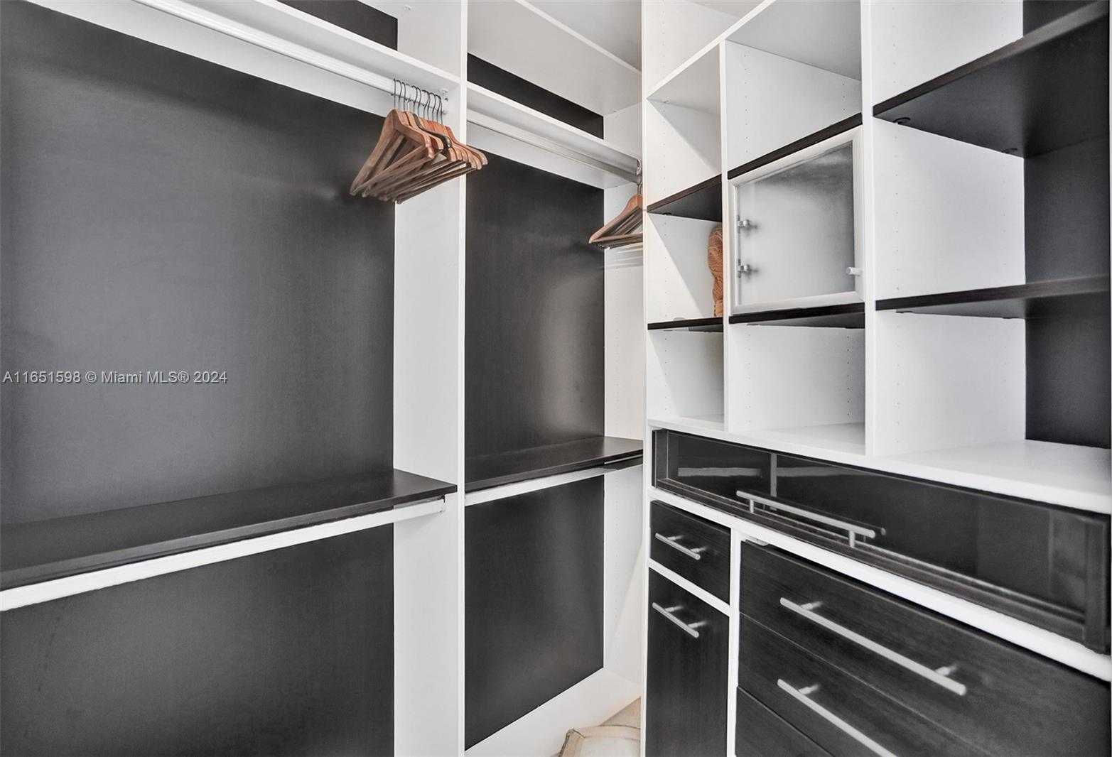 Small Image of 16001 COLLINS AVE #2806, Sunny Isles Beach Number 32