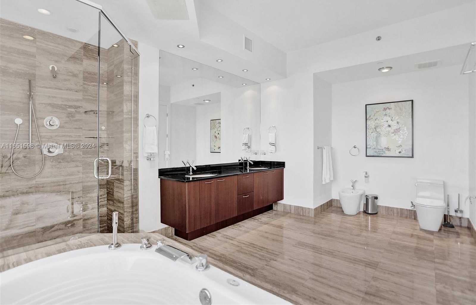 Small Image of 16001 COLLINS AVE #2806, Sunny Isles Beach Number 35