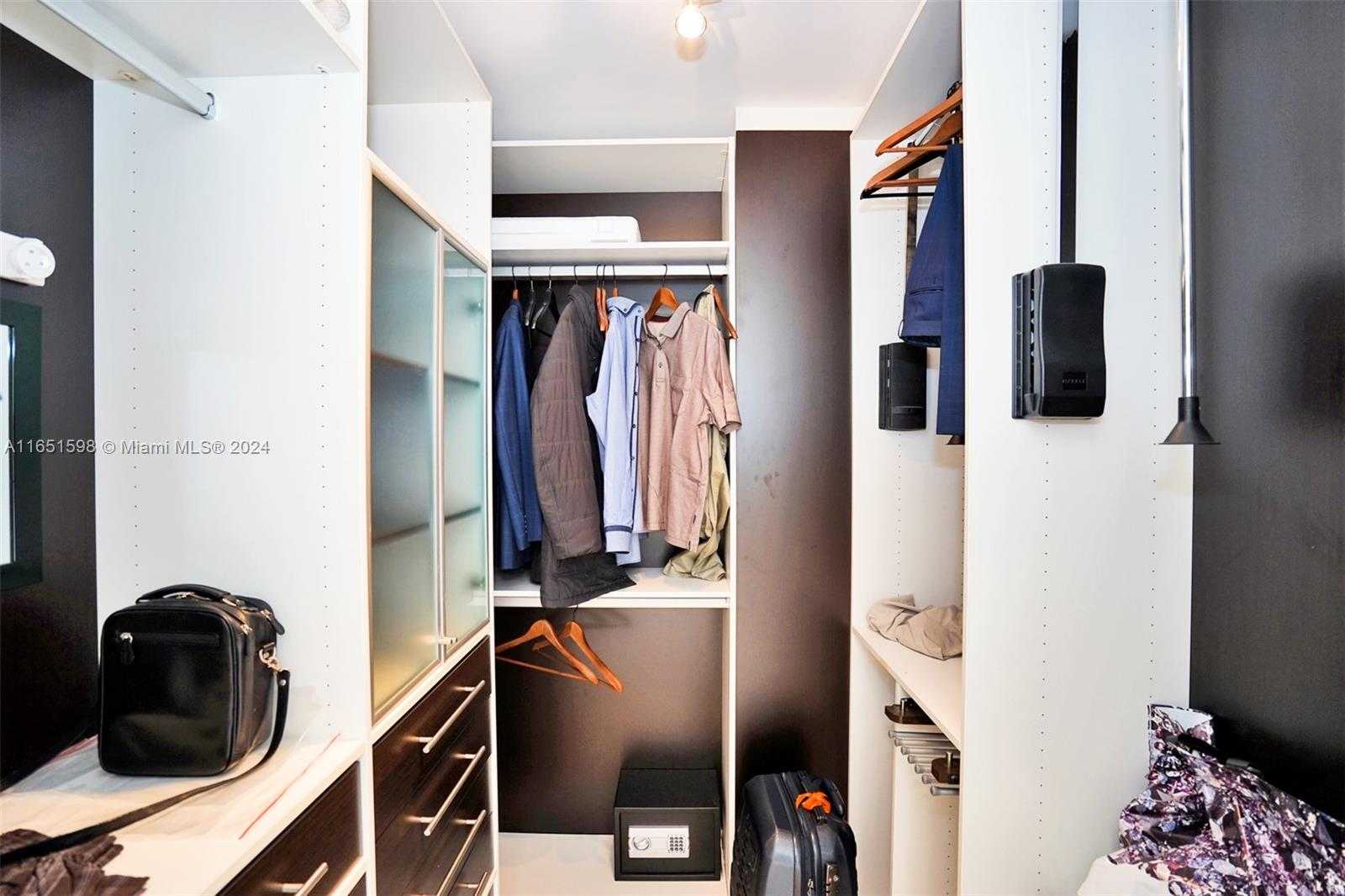 Small Image of 16001 COLLINS AVE #2806, Sunny Isles Beach Number 59
