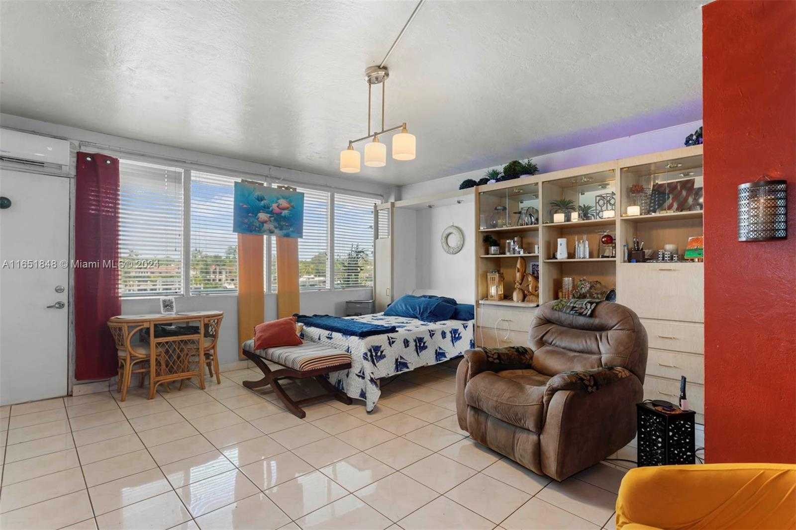 Small Image of 6484 INDIAN CREEK DR #226, Miami Beach Number 2
