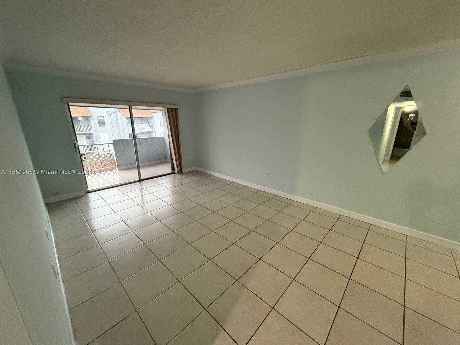 Small Image of 1725 WEST 60TH ST #F307, Hialeah Number 3