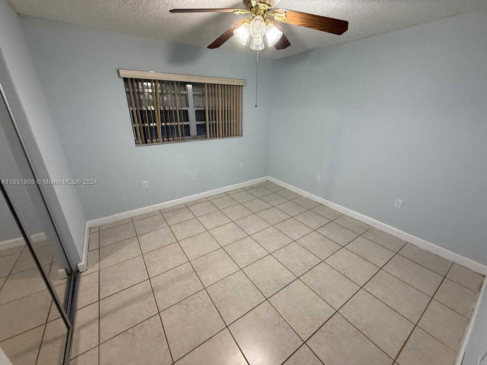 Small Image of 1725 WEST 60TH ST #F307, Hialeah Number 5