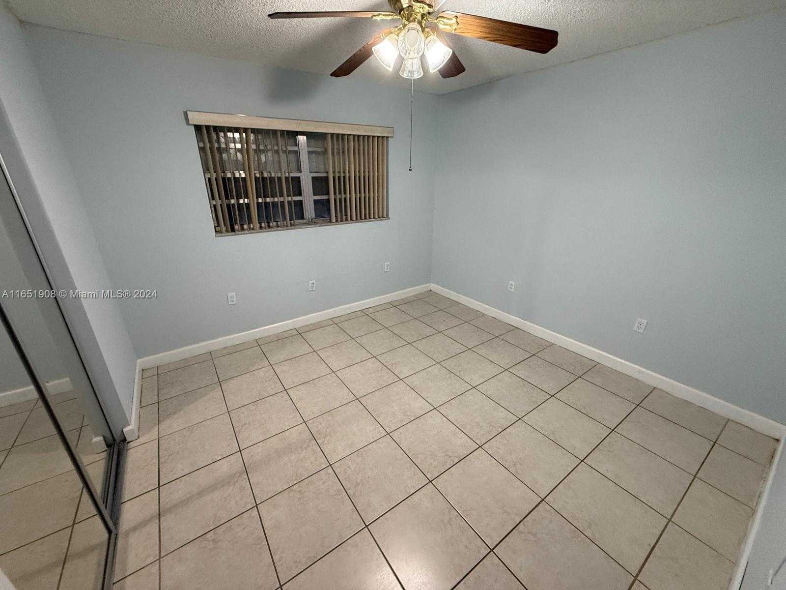 Small Image of 1725 WEST 60TH ST #F307, Hialeah Number 6