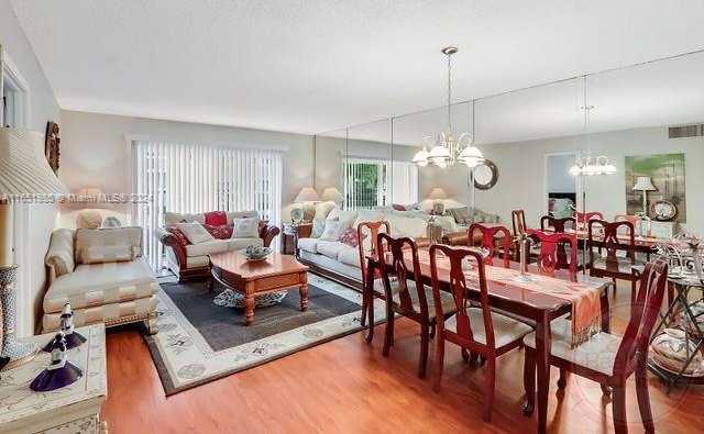 Small Image of 7703 Camino Real, Miami, FL 33143, USA Number 3