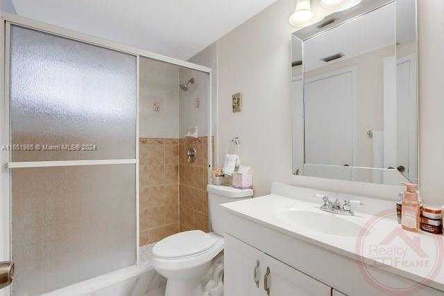 Small Image of 7703 Camino Real, Miami, FL 33143, USA Number 7