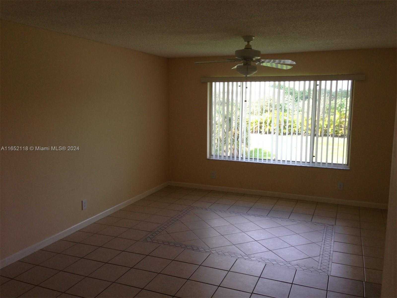 Small Image of 10127 TWIN LAKES DR #24-J, Coral Springs Number 5