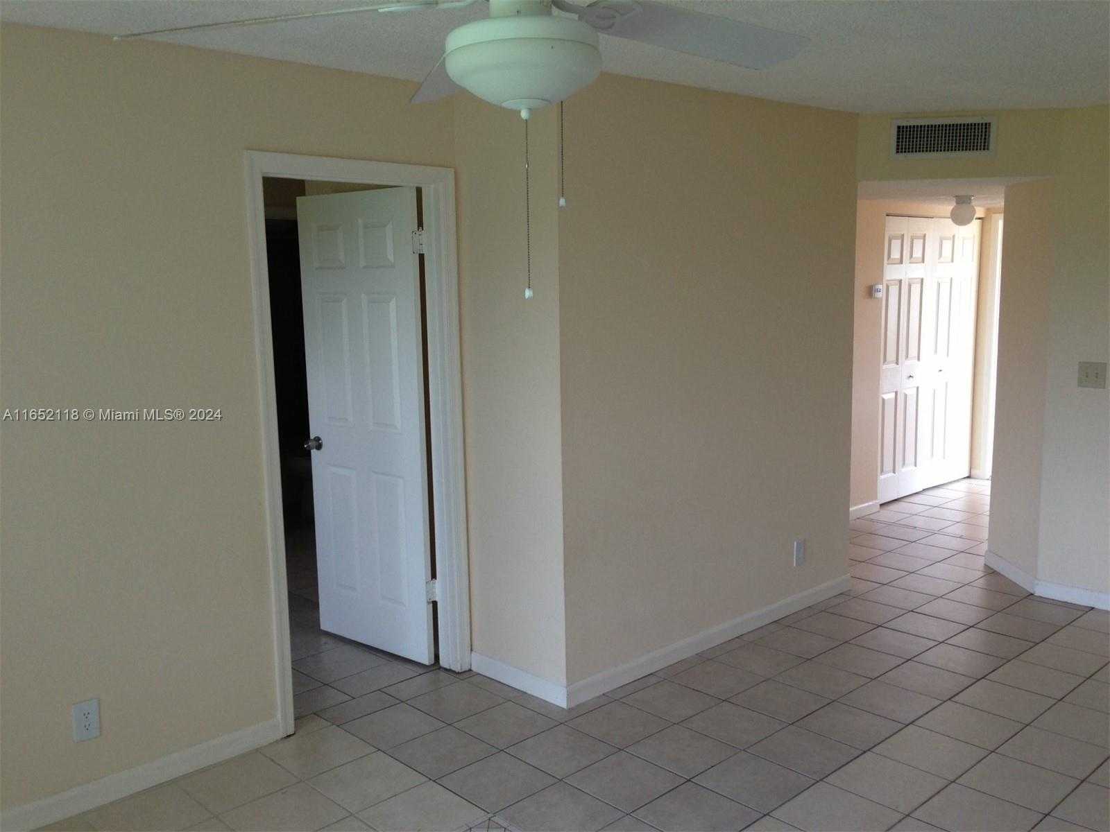 Small Image of 10127 TWIN LAKES DR #24-J, Coral Springs Number 6