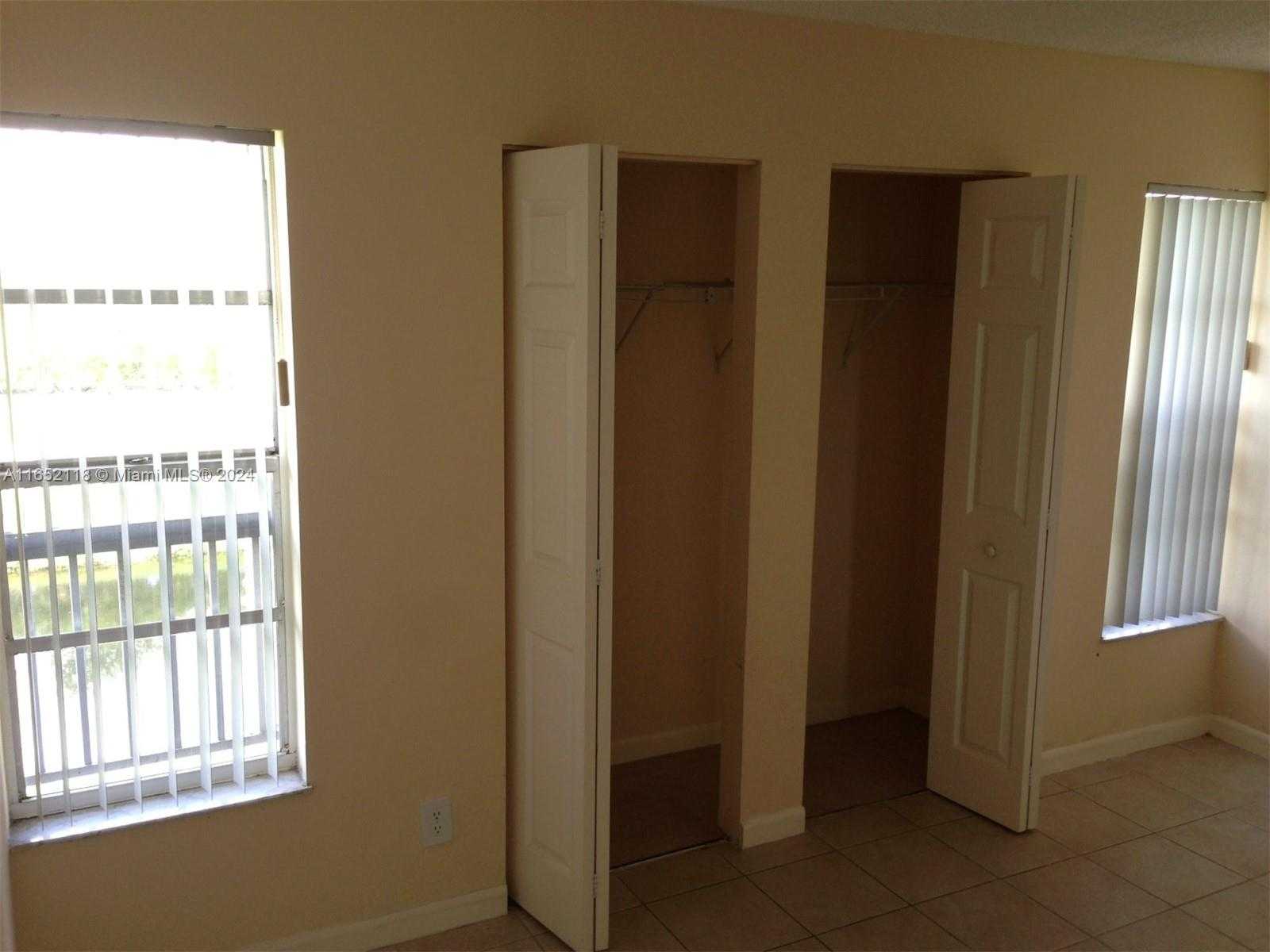 Small Image of 10127 TWIN LAKES DR #24-J, Coral Springs Number 7