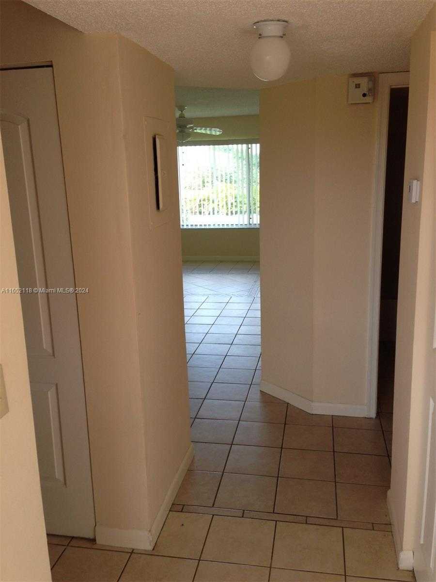 Small Image of 10127 TWIN LAKES DR #24-J, Coral Springs Number 9