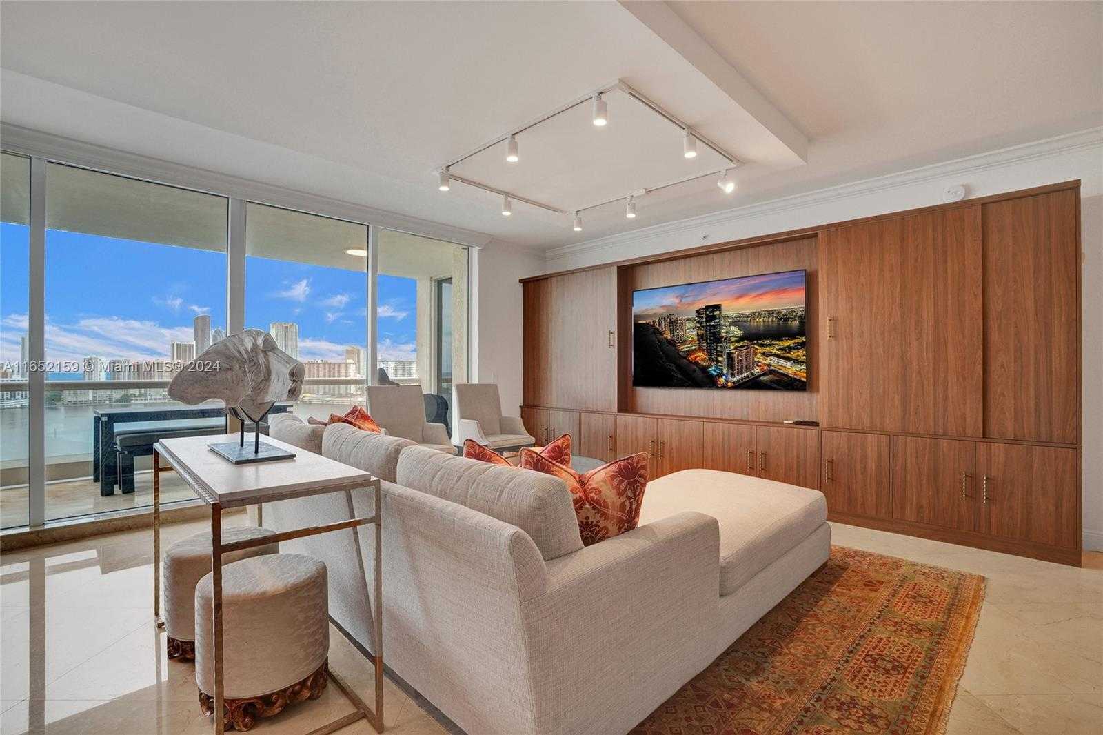 Small Image of 6000 ISLAND BLVD #1707, Aventura Number 18