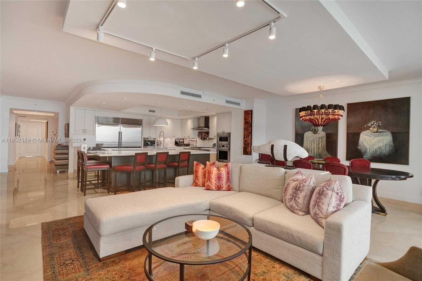 Small Image of 6000 ISLAND BLVD #1707, Aventura Number 2