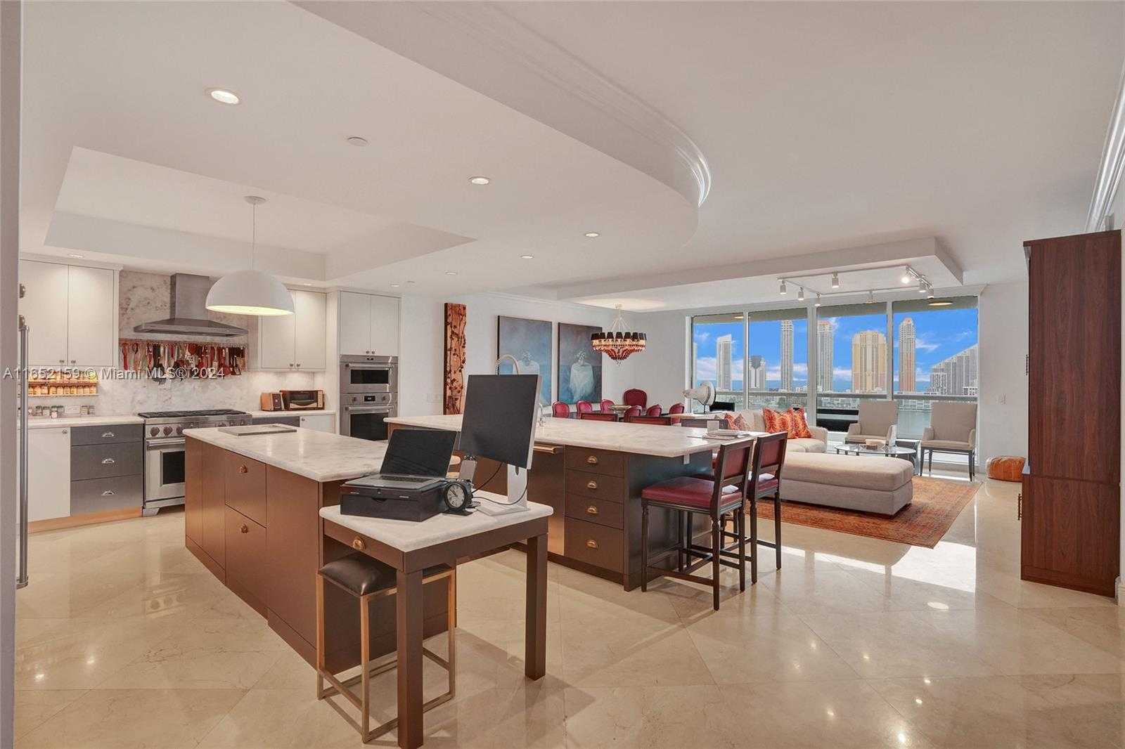 Small Image of 6000 ISLAND BLVD #1707, Aventura Number 29