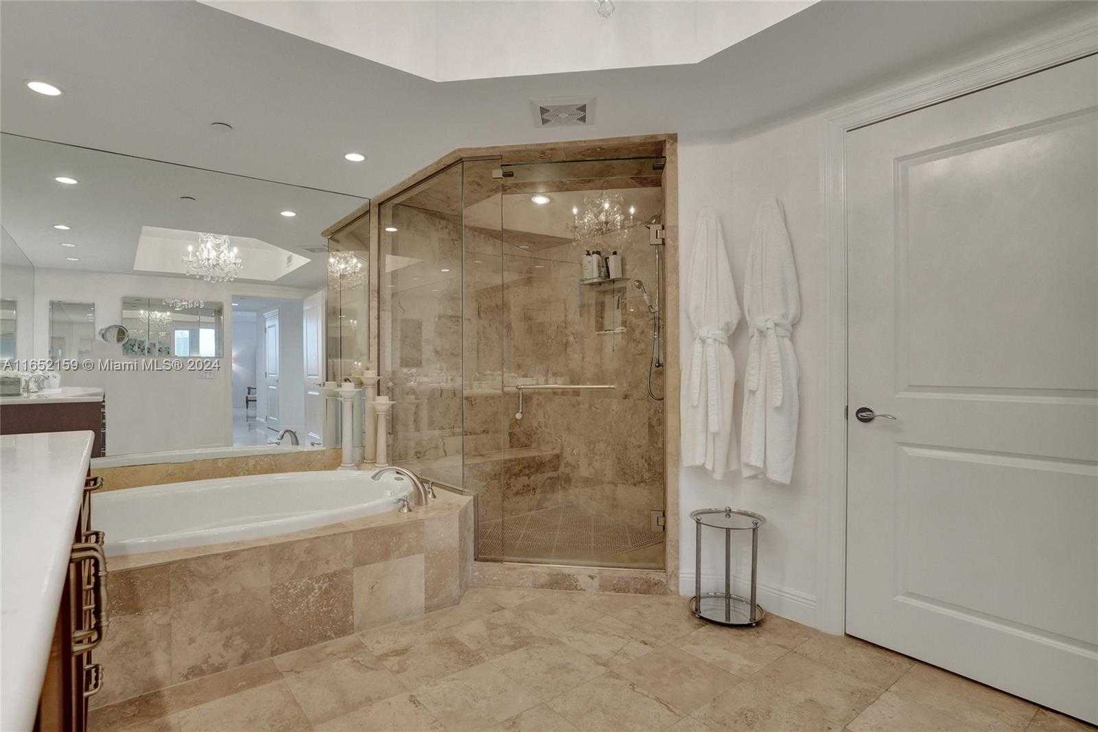 Small Image of 6000 ISLAND BLVD #1707, Aventura Number 38
