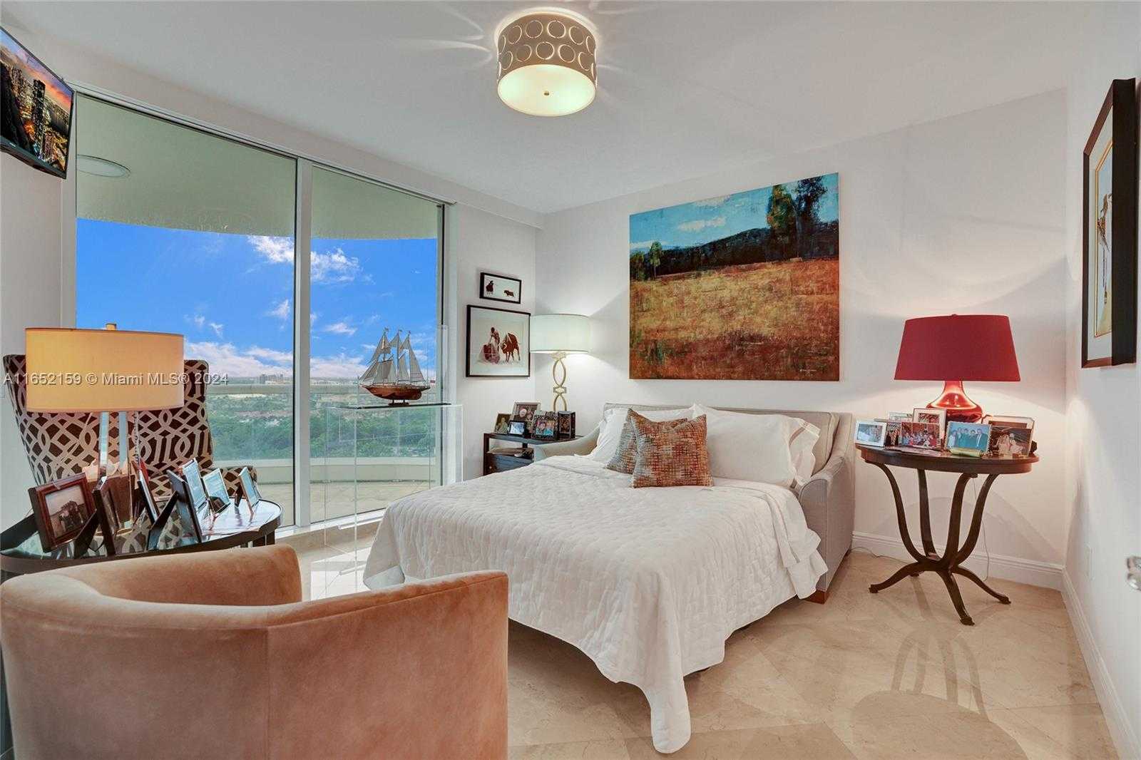 Small Image of 6000 ISLAND BLVD #1707, Aventura Number 45