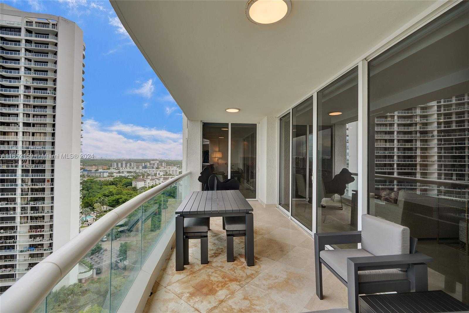 Small Image of 6000 ISLAND BLVD #1707, Aventura Number 5
