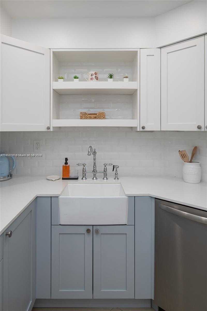Small Image of 5161 COLLINS AVE #812, Miami Beach Number 51
