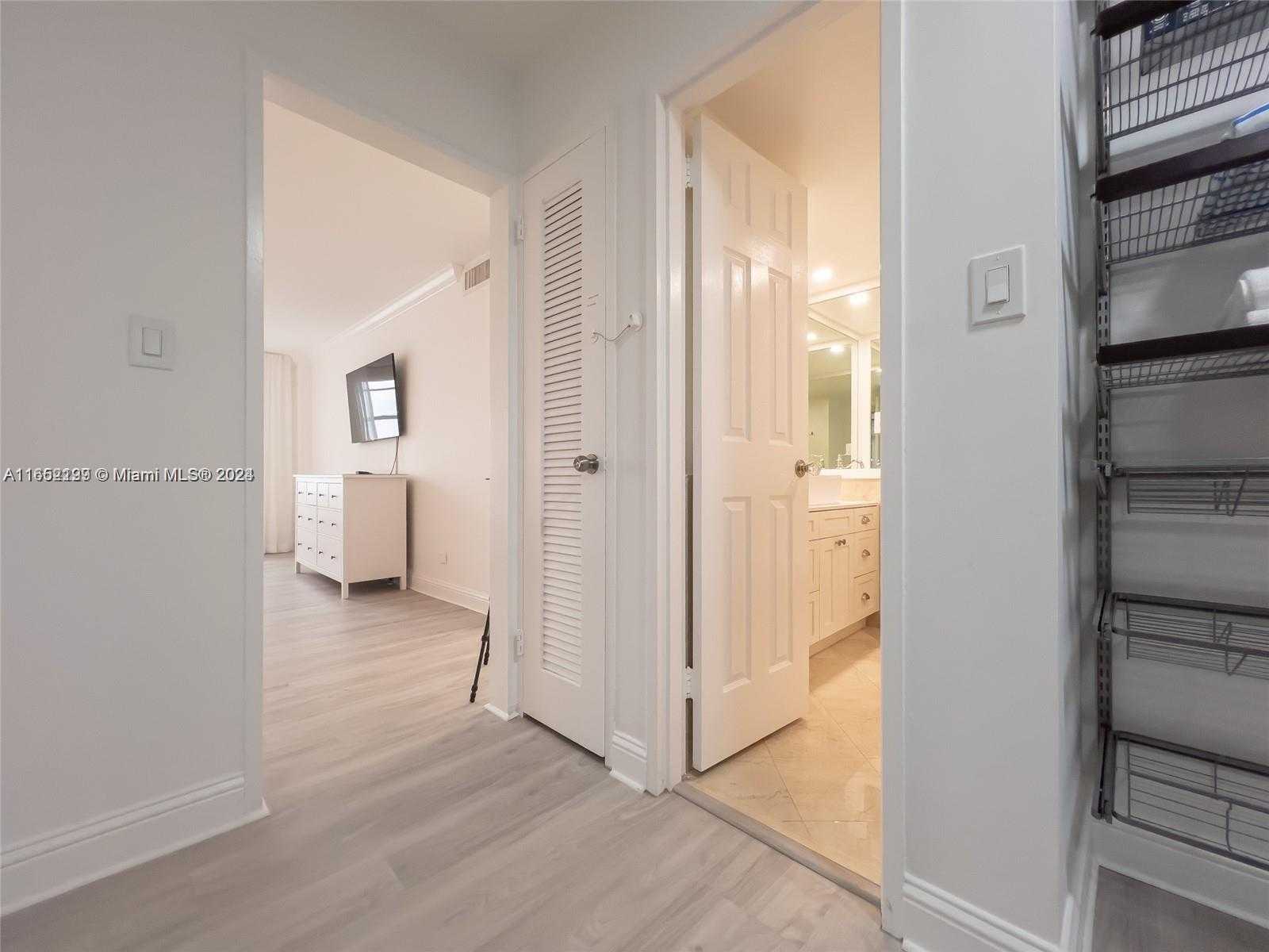 Small Image of 5161 COLLINS AVE #812, Miami Beach Number 58
