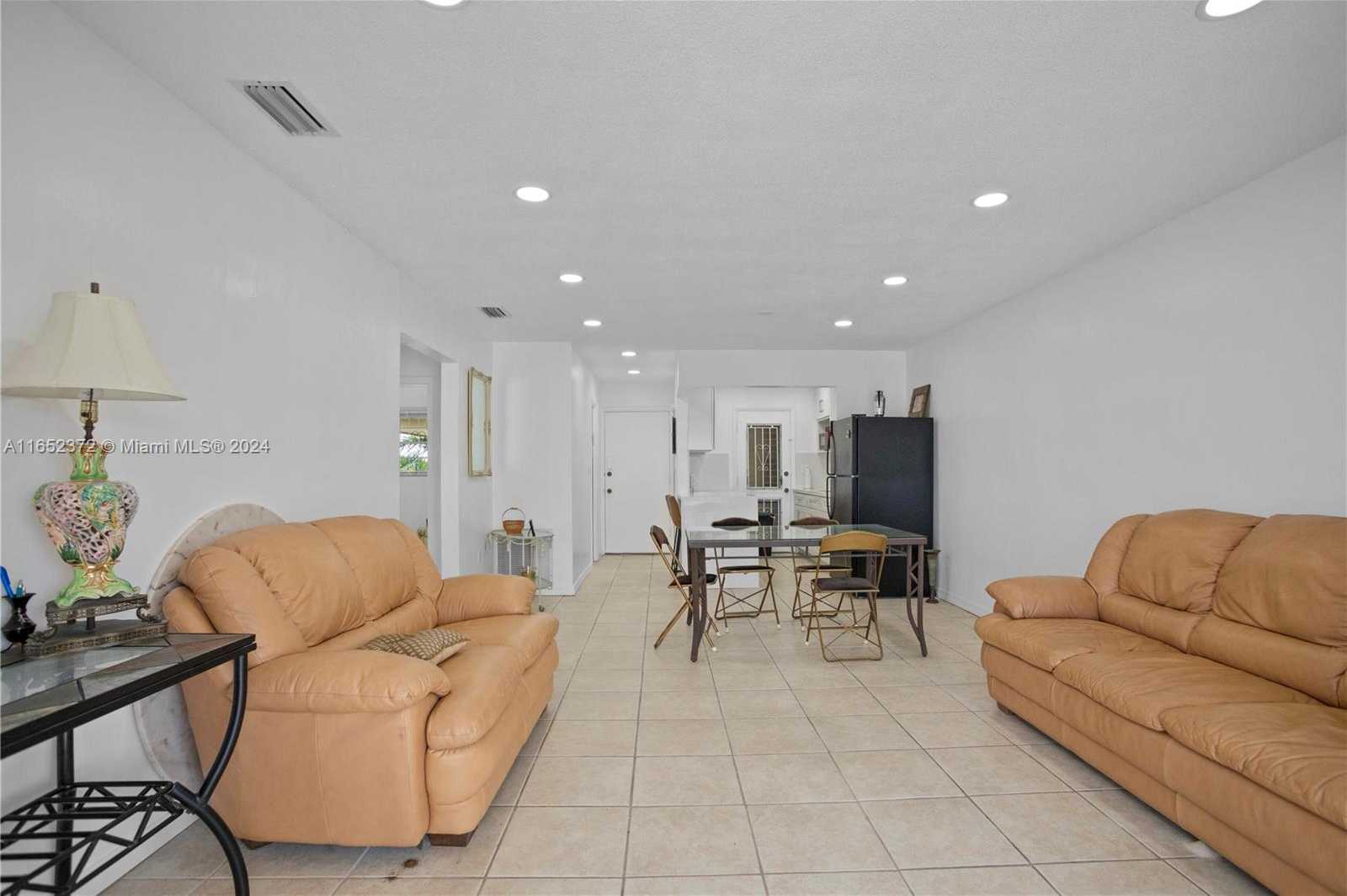 Small Image of 16900 NORTH EAST 14TH AVE #301, North Miami Beach Number 2