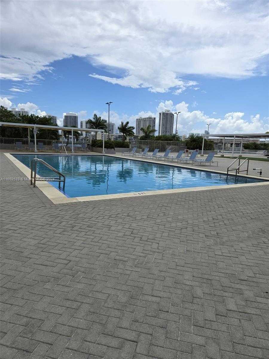 Small Image of 18031 BISCAYNE BLVD #1204, Aventura Number 26