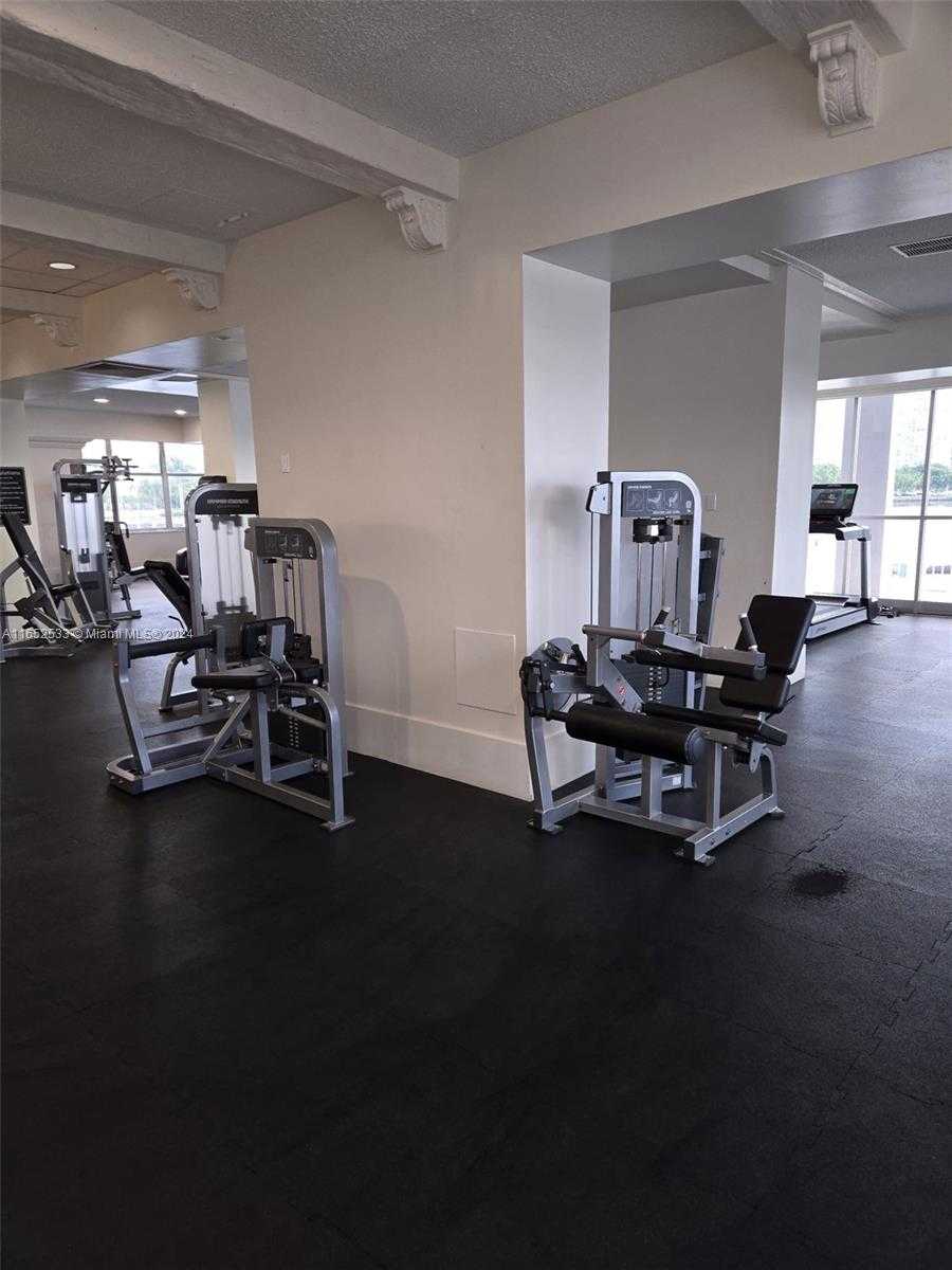 Small Image of 18031 BISCAYNE BLVD #1204, Aventura Number 30