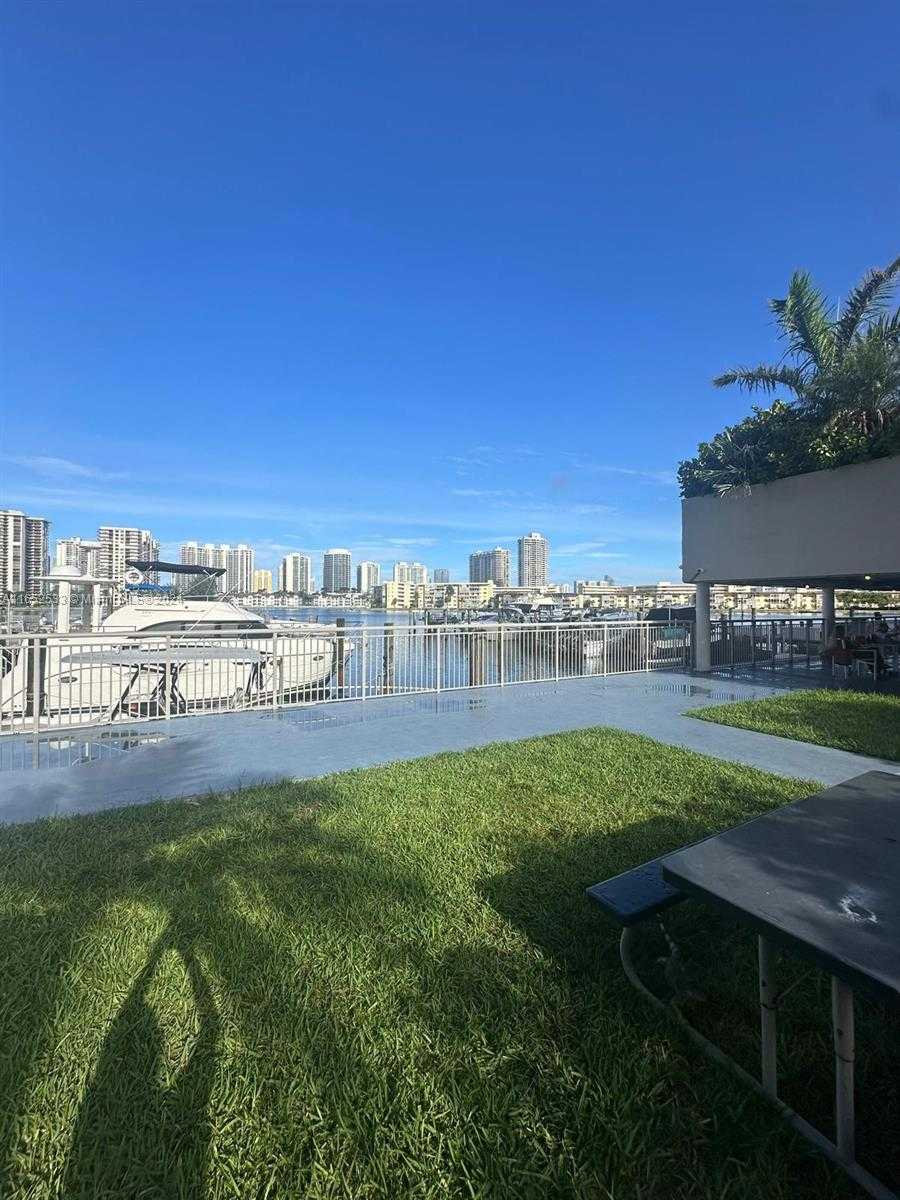Small Image of 18031 BISCAYNE BLVD #1204, Aventura Number 32