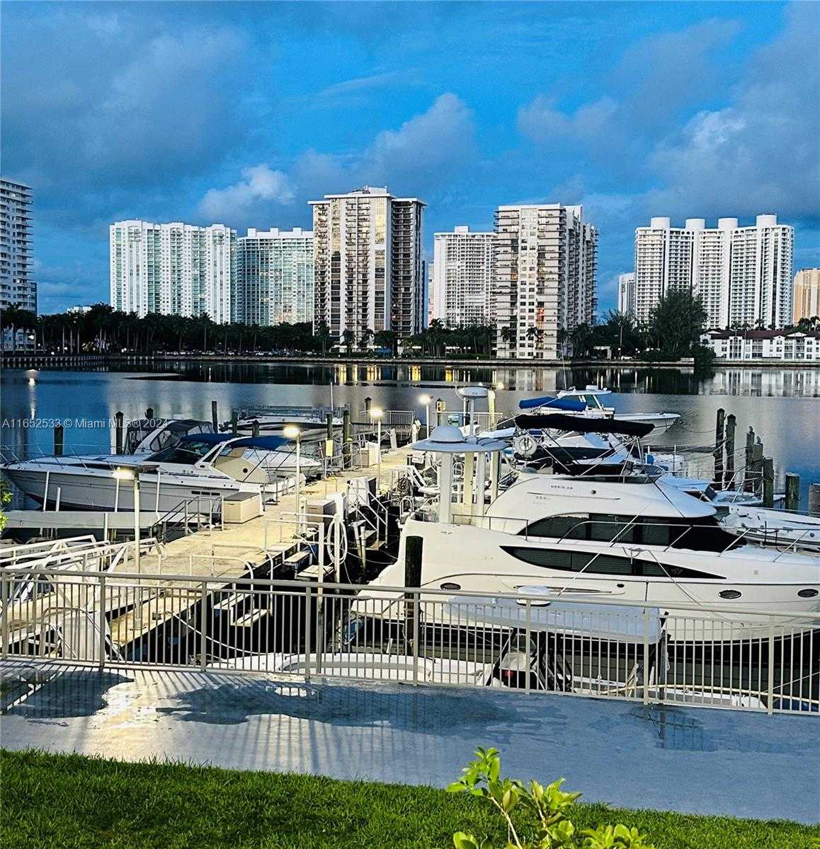 Small Image of 18031 BISCAYNE BLVD #1204, Aventura Number 4