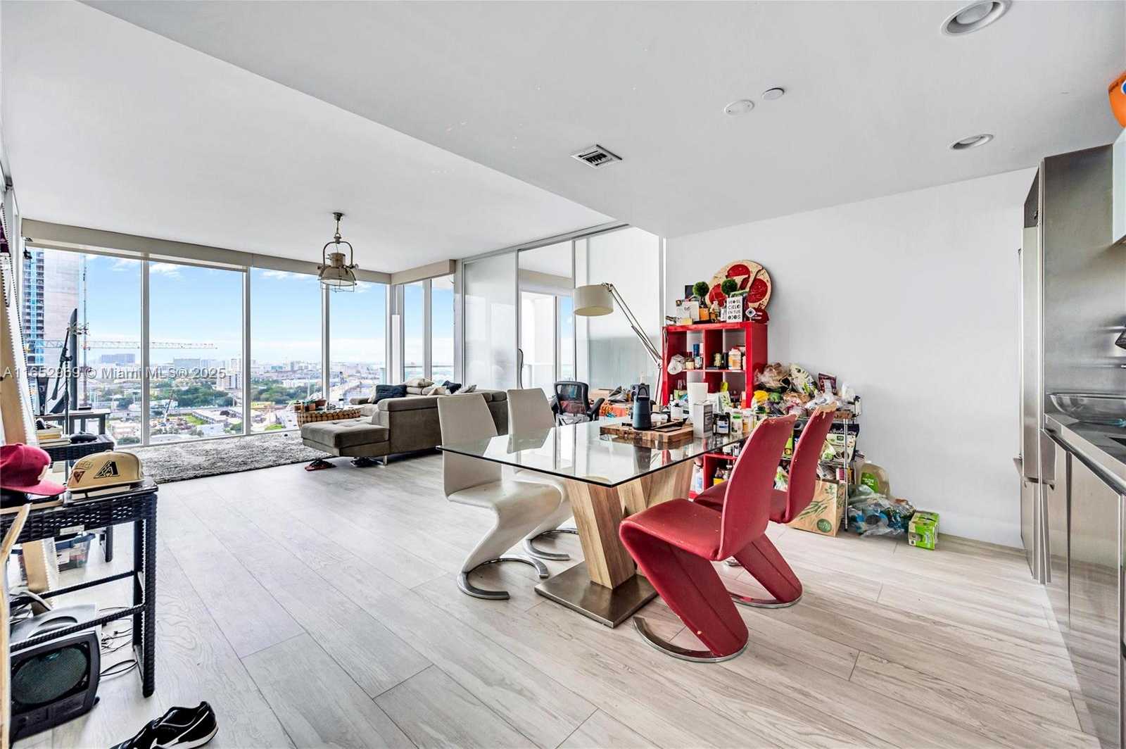 Small Image of 1040 BISCAYNE BLVD #1706, Miami Number 58