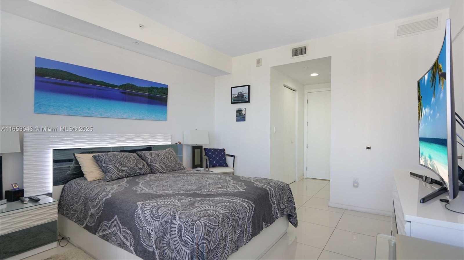 Small Image of 5300 PASEO BLVD #1611, Doral Number 11
