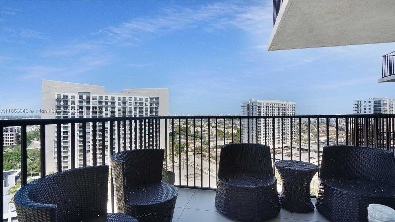 Small Image of 5300 PASEO BLVD #1611, Doral Number 14