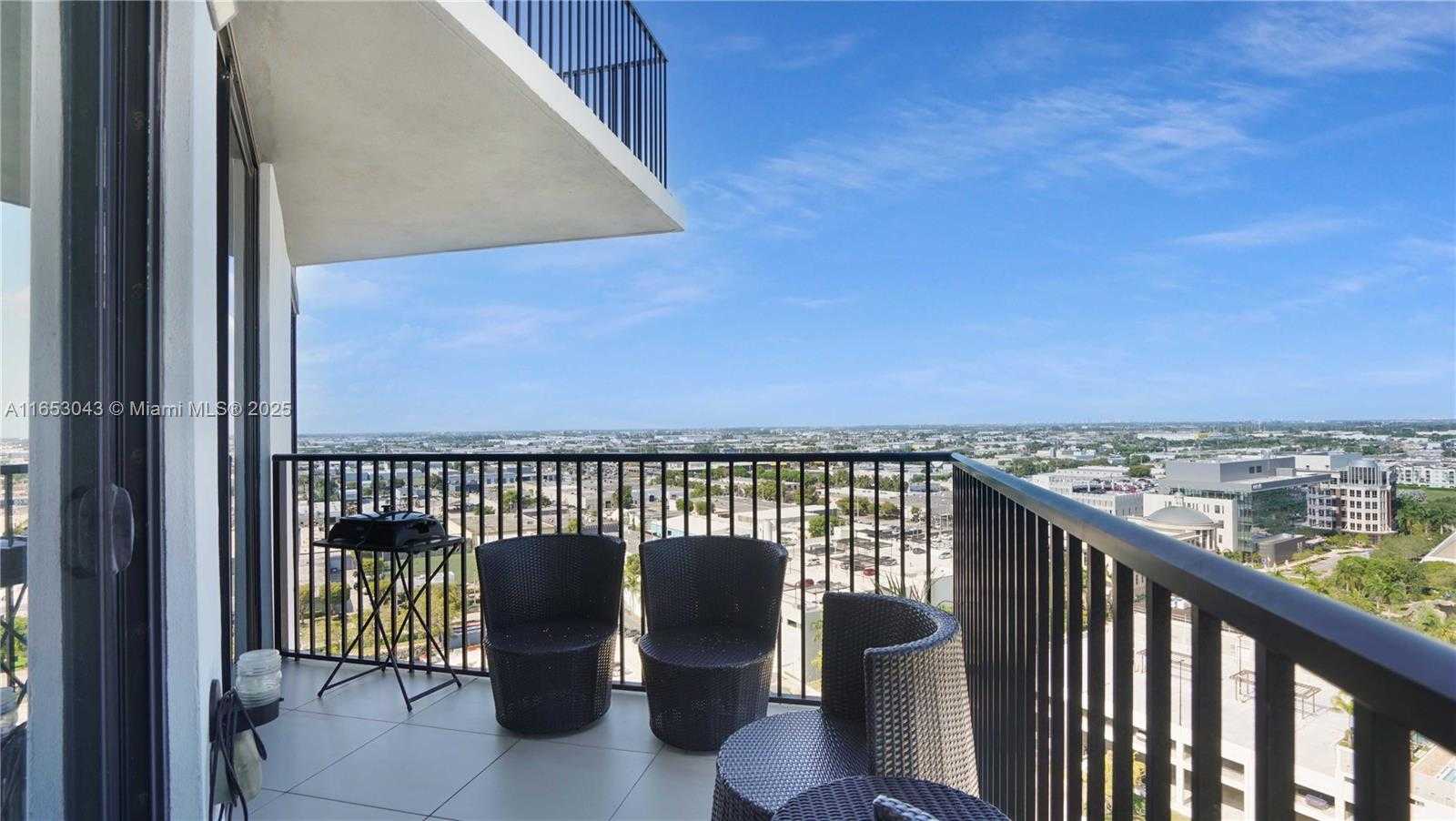 Small Image of 5300 PASEO BLVD #1611, Doral Number 15