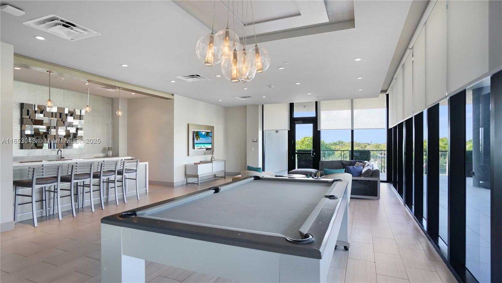 Small Image of 5300 PASEO BLVD #1611, Doral Number 23