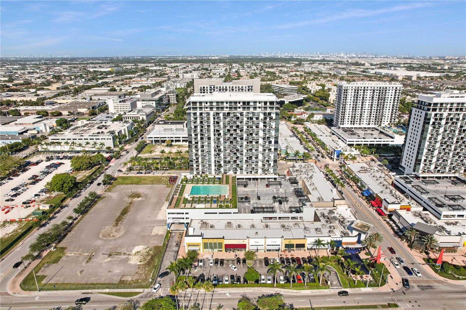 Small Image of 5300 PASEO BLVD #1611, Doral Number 30