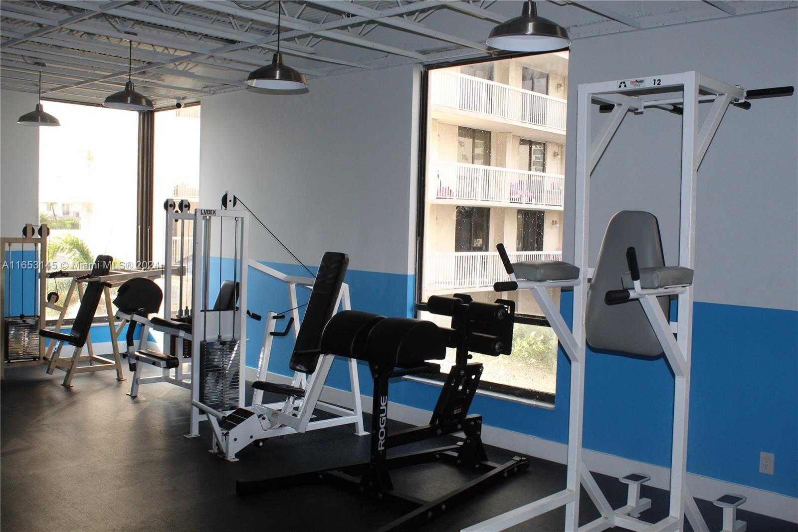 Small Image of 1500 SOUTH OCEAN DR #15A, Hollywood Number 32