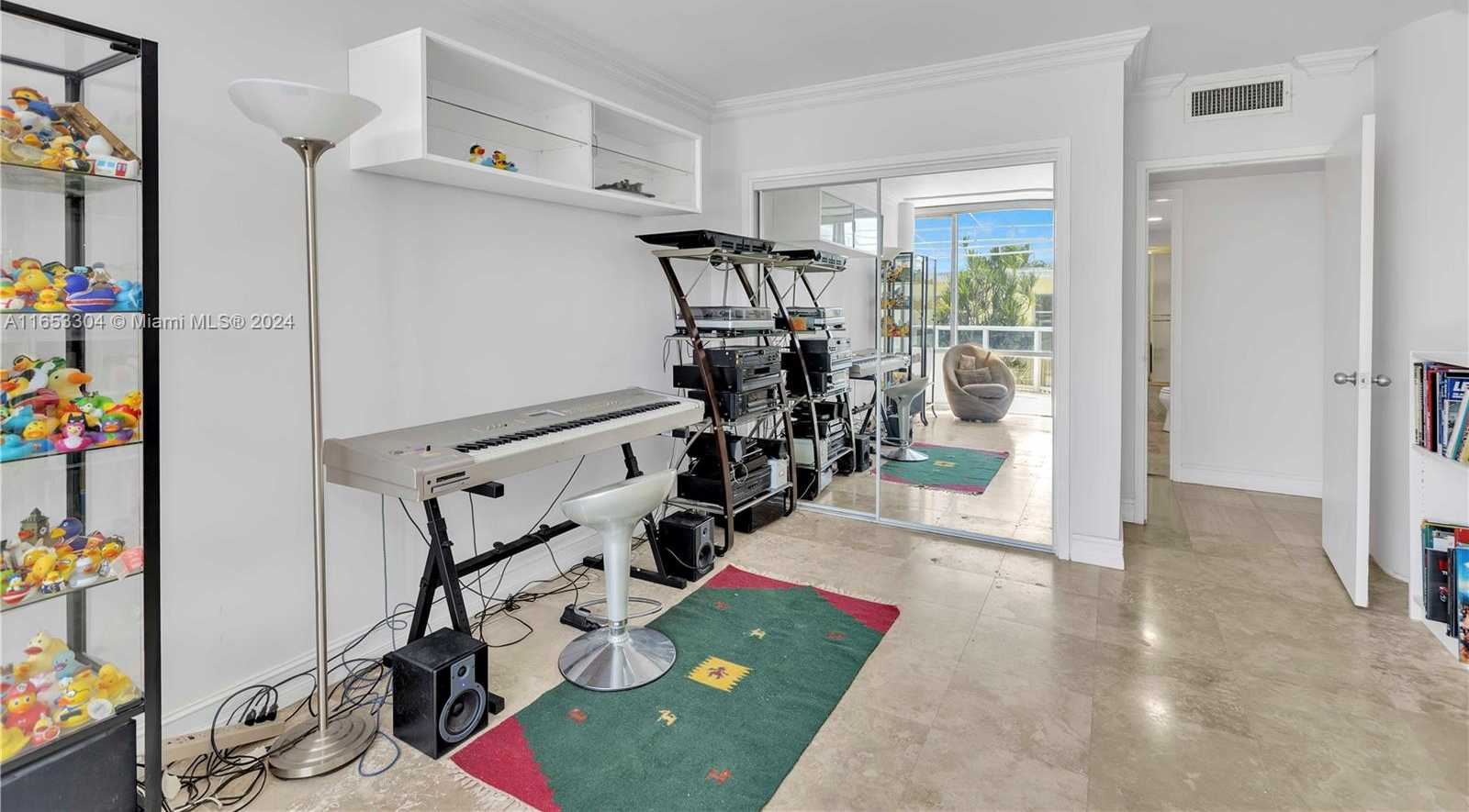 Small Image of 900 BAY DR #125, Miami Beach Number 16