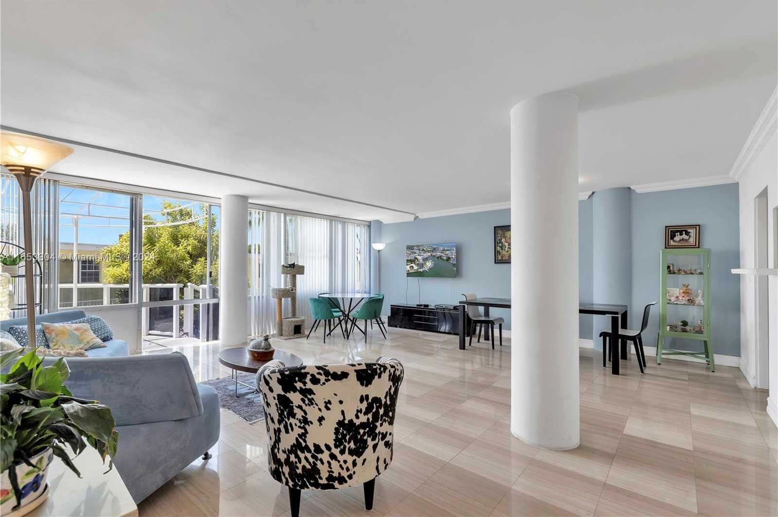 Small Image of 900 BAY DR #125, Miami Beach Number 2
