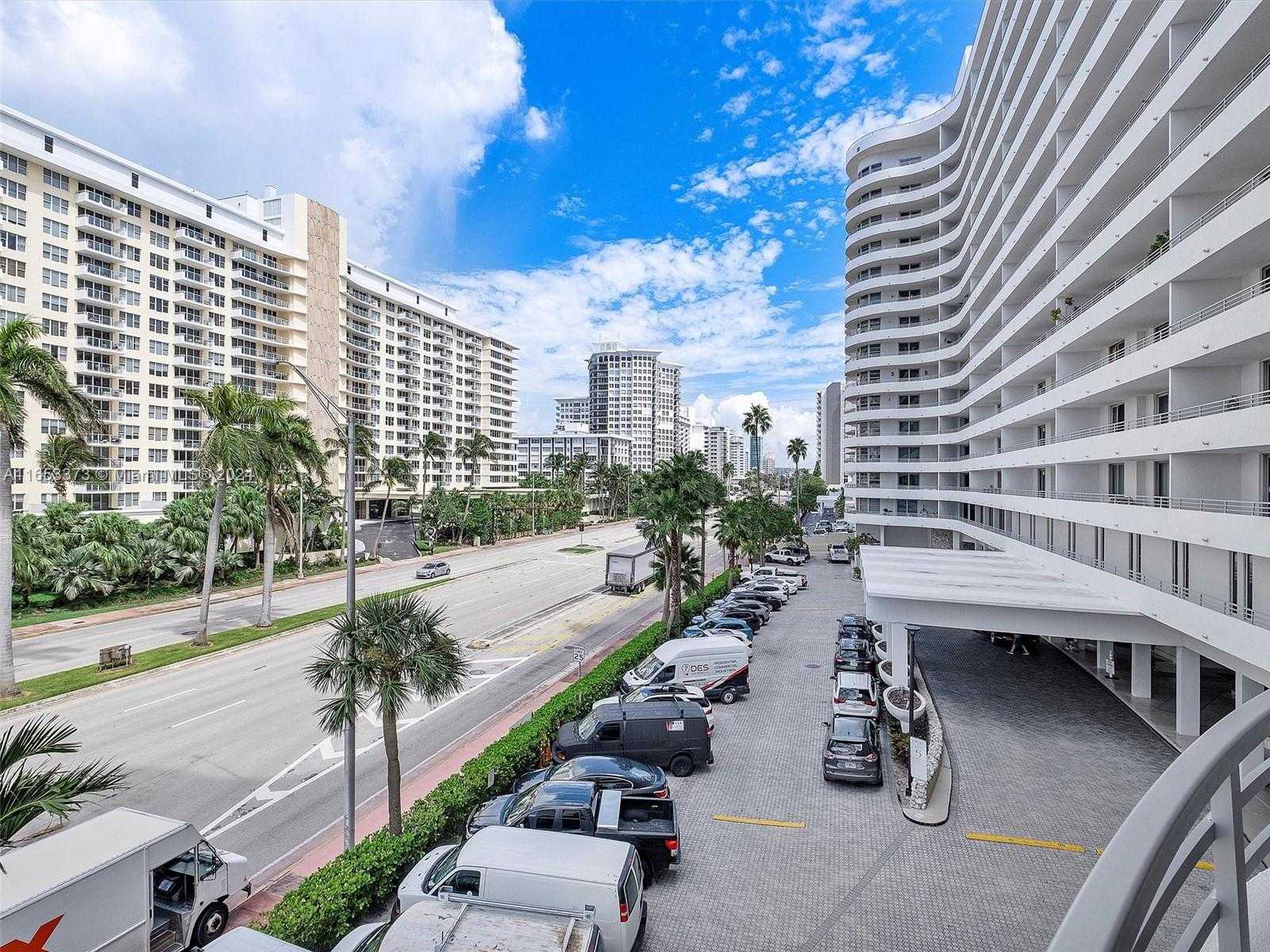 Small Image of 5555 COLLINS AVE #4S, Miami Beach Number 17