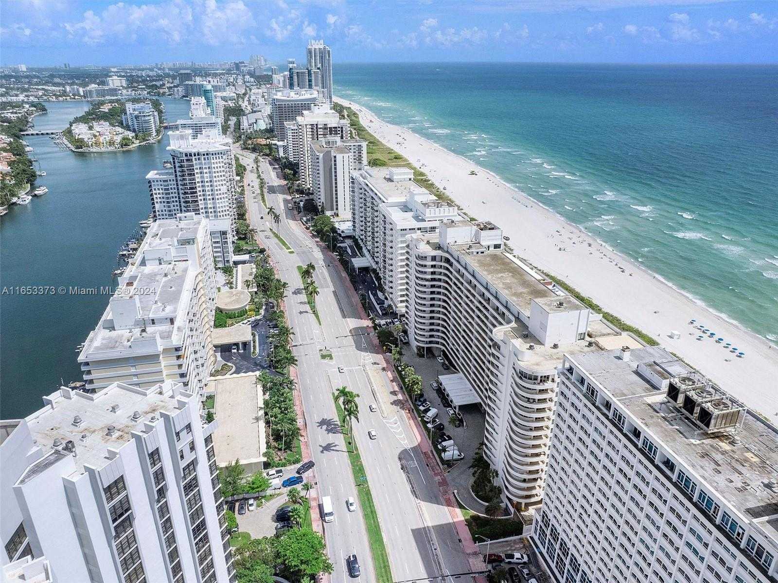 Small Image of 5555 COLLINS AVE #4S, Miami Beach Number 25