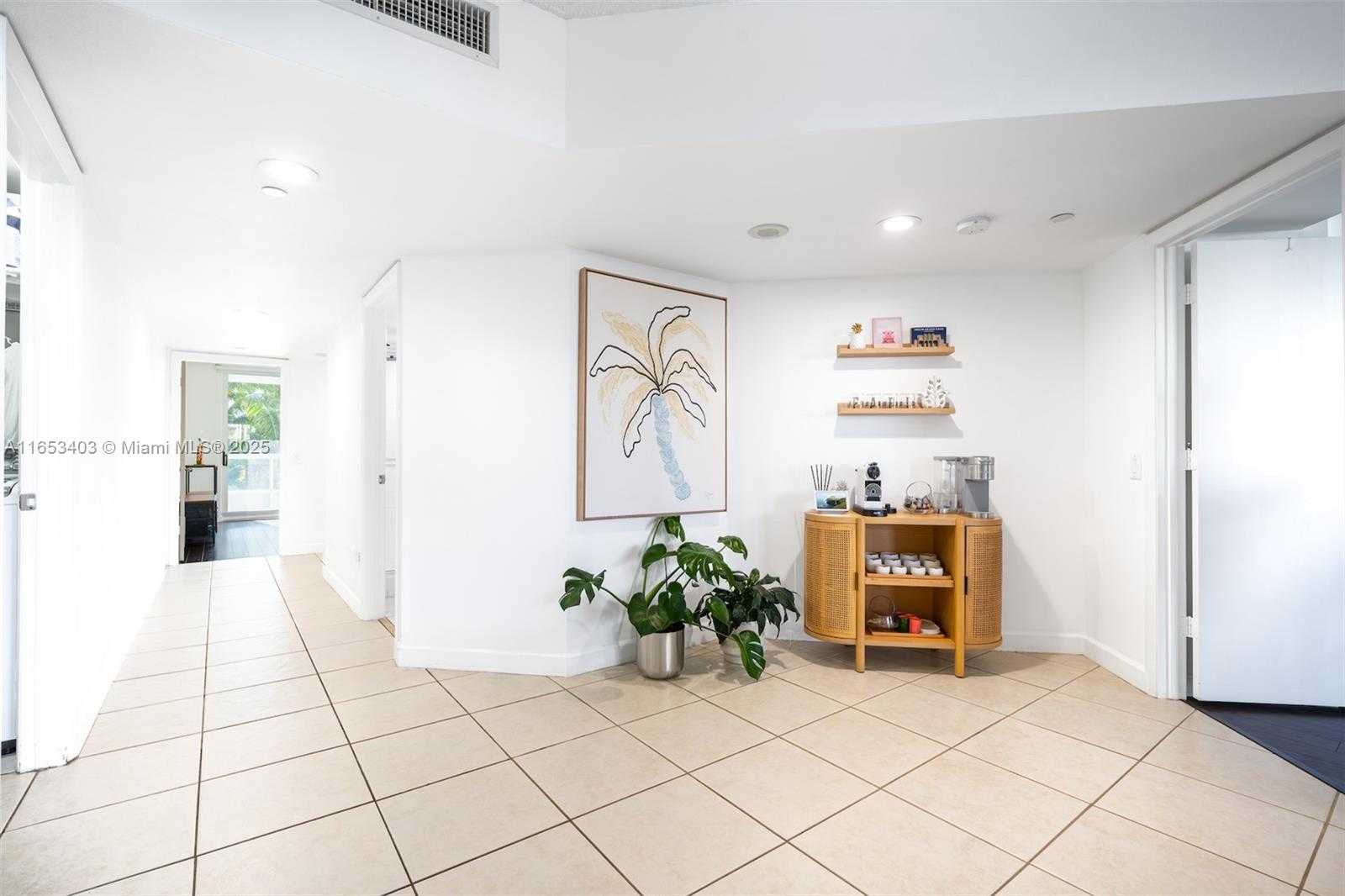 Small Image of 21055 YACHT CLUB DR #605, Aventura Number 12