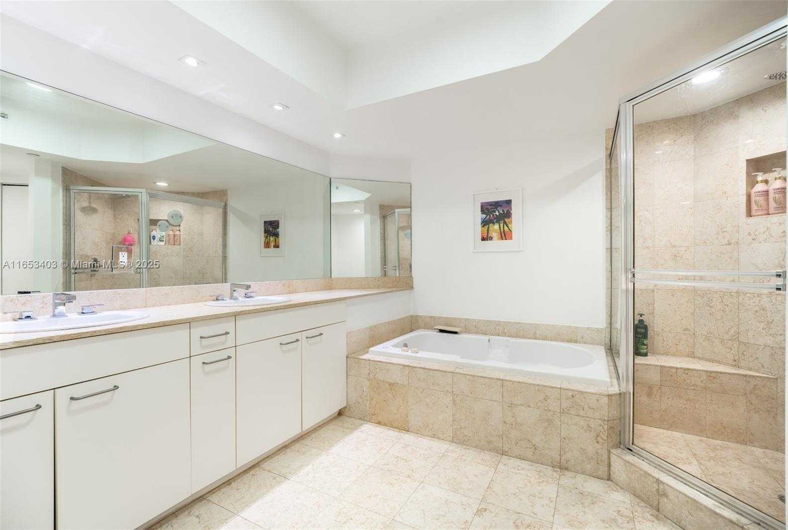 Small Image of 21055 YACHT CLUB DR #605, Aventura Number 18