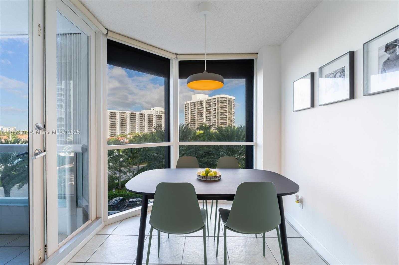 Small Image of 21055 YACHT CLUB DR #605, Aventura Number 8