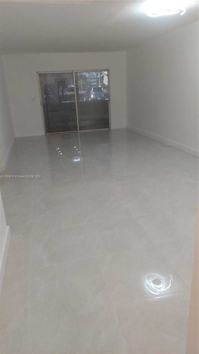 Small Image of 1201 SOUTH HILLCREST CT #102, Hollywood Number 3