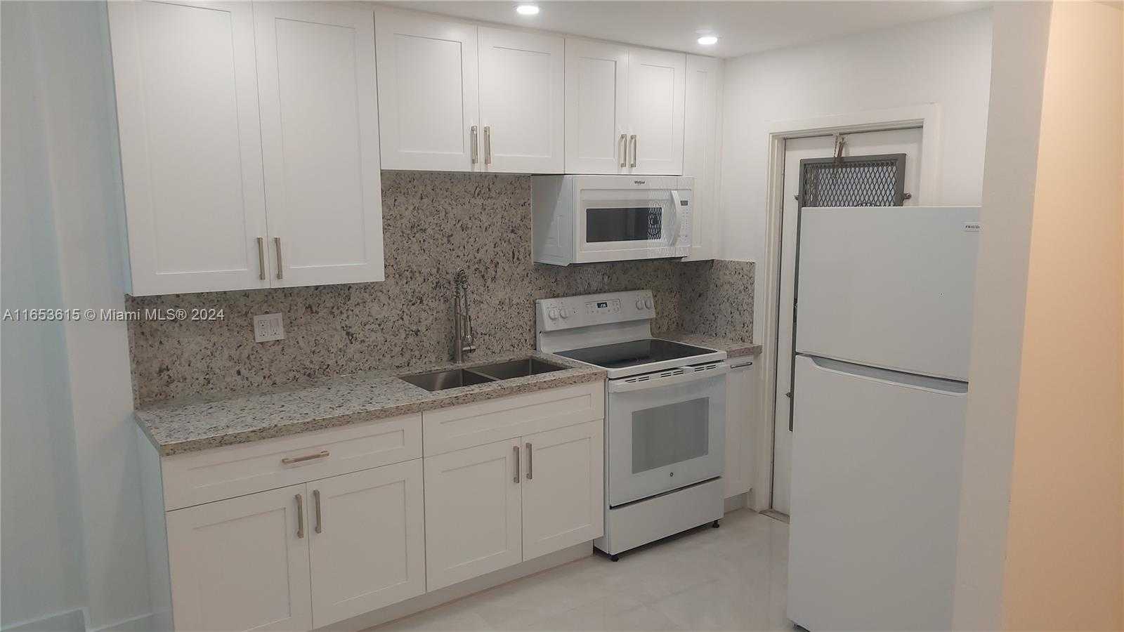 Small Image of 1201 SOUTH HILLCREST CT #102, Hollywood Number 5