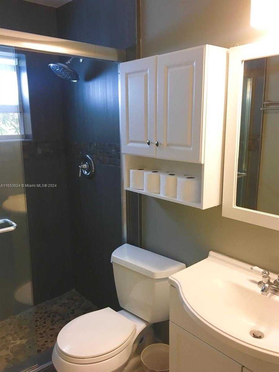 Small Image of 1228 PENNSYLVANIA AVE #2, Miami Beach Number 9