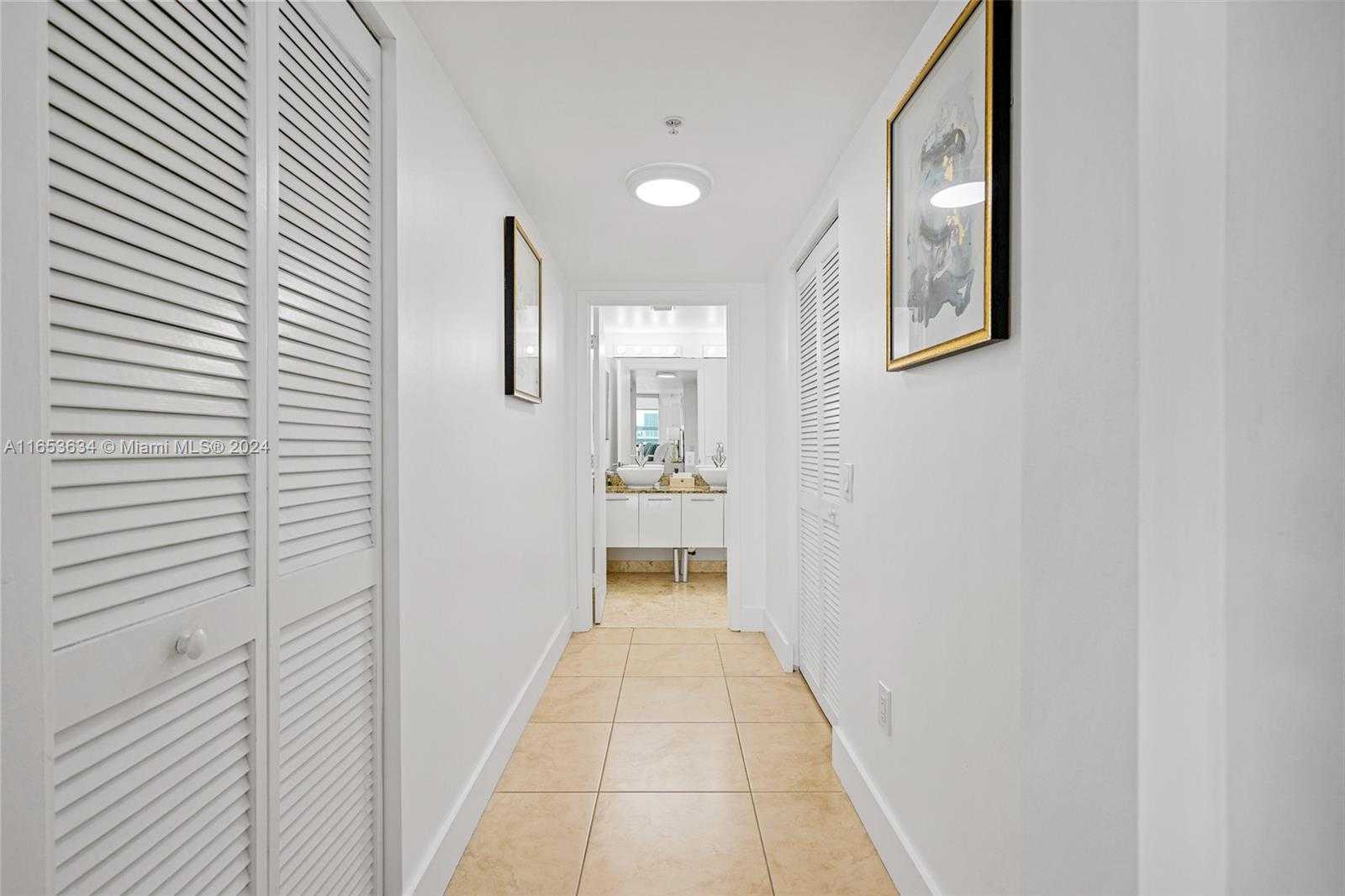 Small Image of 41 SOUTH EAST 5TH ST #2311, Miami Number 18