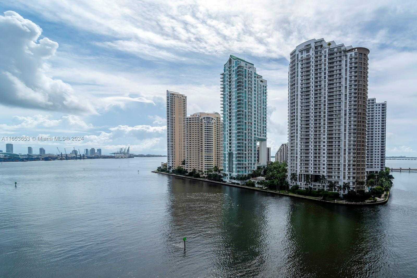 Small Image of 300 BISCAYNE BLVD WAY #902, Miami Number 4