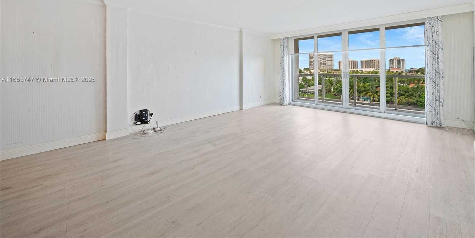 Small Image of 9381 EAST BAY HARBOR DR #603S, Bay Harbor Islands Number 13